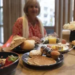 Ibis 3*