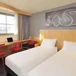 Ibis Hotel 3*
